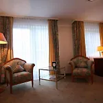 Park Am Schloss Hotel Ettringen (Rhineland-Palatinate)