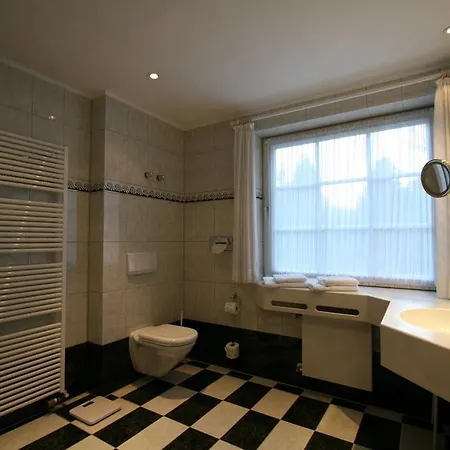 Park Am Schloss Ettringen (Rhineland-Palatinate)