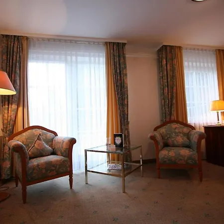 Park Am Schloss Hotel Ettringen (Rhineland-Palatinate)