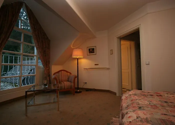 Park Am Schloss 4* Ettringen